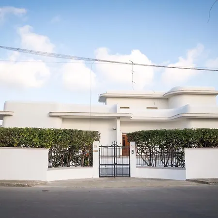 Alojamento de Acomodação e Pequeno-almoço Chiara Salice Salentino